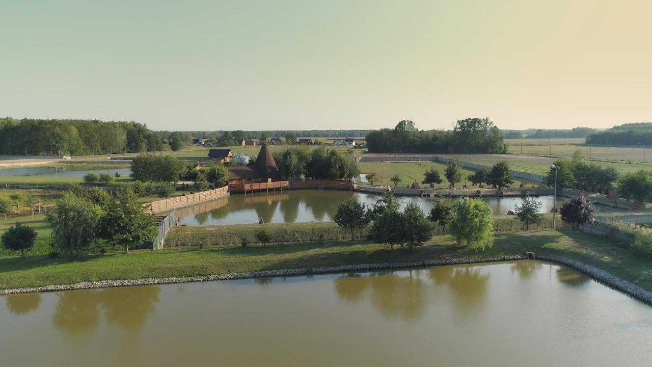Tatarska Zagroda - Agroturystyka Dolina Baryczy Noclegi - Domek Jelonek Krosnice المظهر الخارجي الصورة