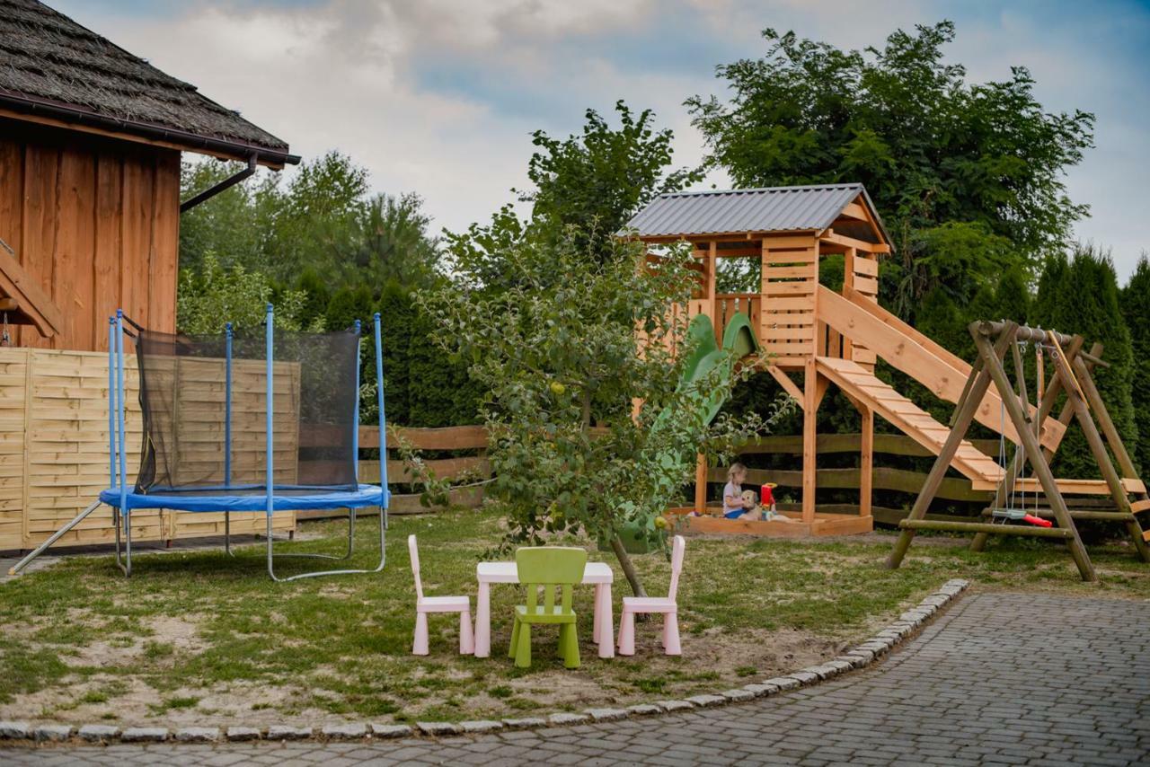 Tatarska Zagroda - Agroturystyka Dolina Baryczy Noclegi - Domek Jelonek Krosnice المظهر الخارجي الصورة